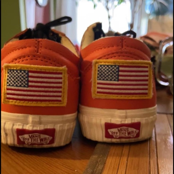 NASA Vans - Picture 1 of 4